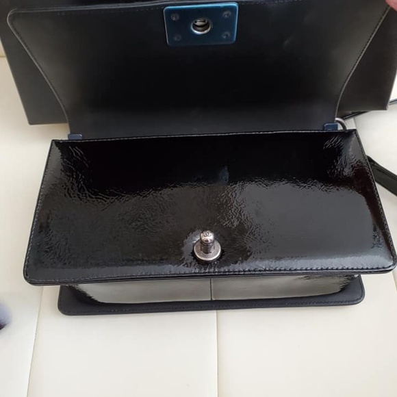 Authentic Chanel Python Medium Boy bag - Picture 2 of 7